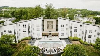 Building Photo - The Sylvan