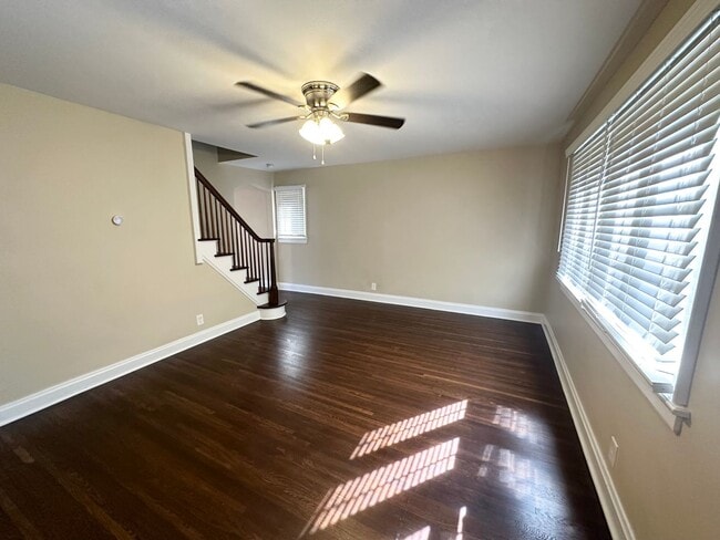 Building Photo - 1922 Baldridge Rd