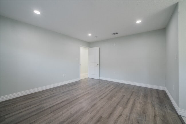 Building Photo - 7115 Shady Moss Ln