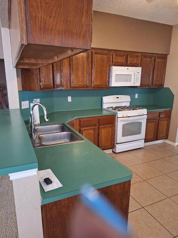 Building Photo - 4314 Crow Valley Dr