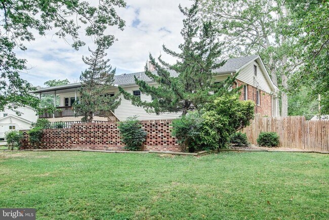 Building Photo - 3809 Great Neck Ct