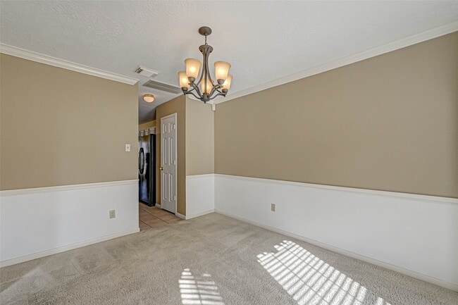 Building Photo - 13410 Lynnville Dr