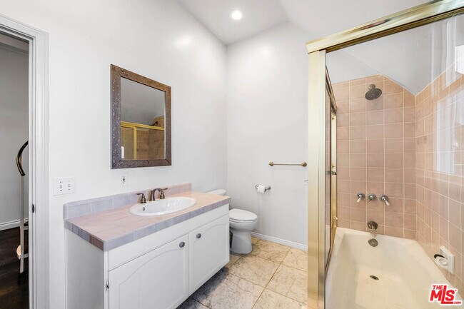 Building Photo - 6457 Surfside Way
