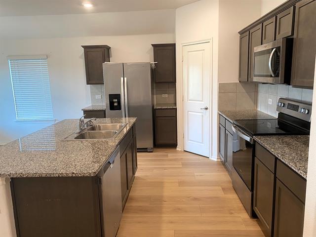 Building Photo - 3307 Brookstone Dr