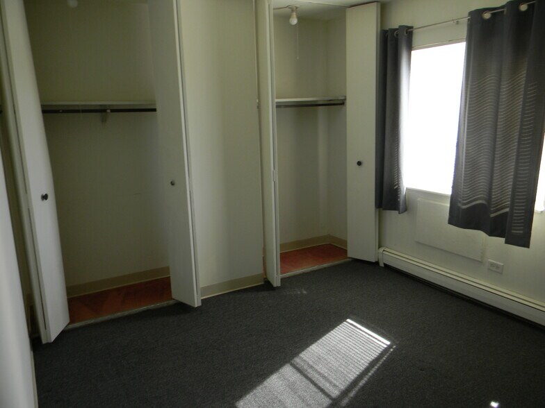 Building Photo - 331 Hawthorne Cir