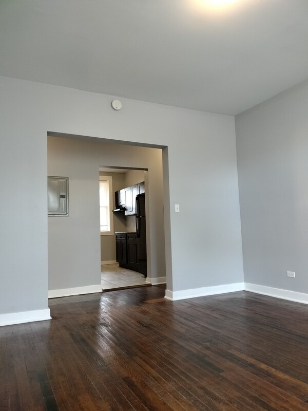 Building Photo - 1415 W 66th St