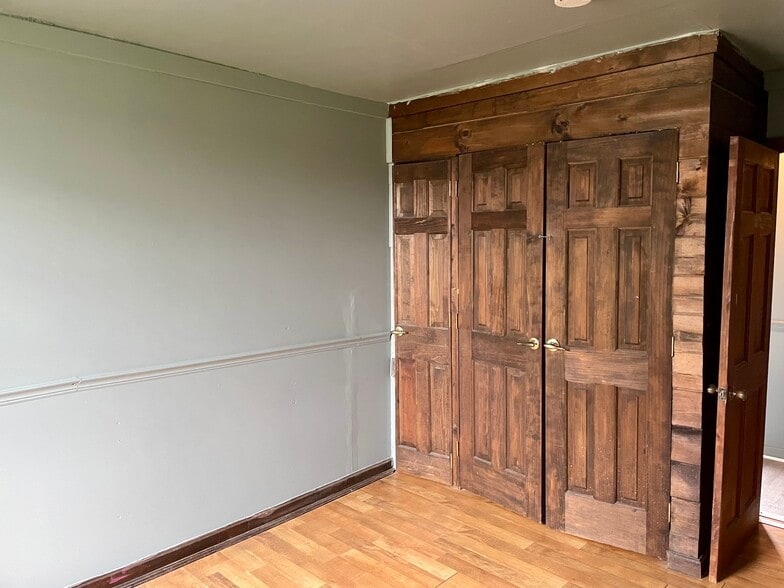 Building Photo - 1248 E Philadelphia Ave