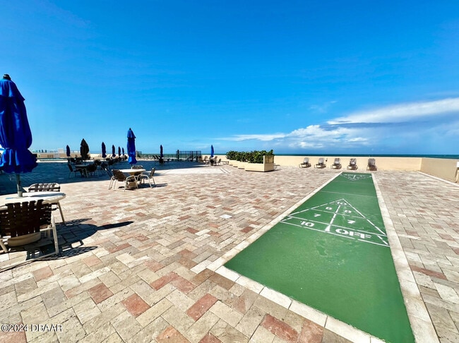 Building Photo - 3051 S Atlantic Ave