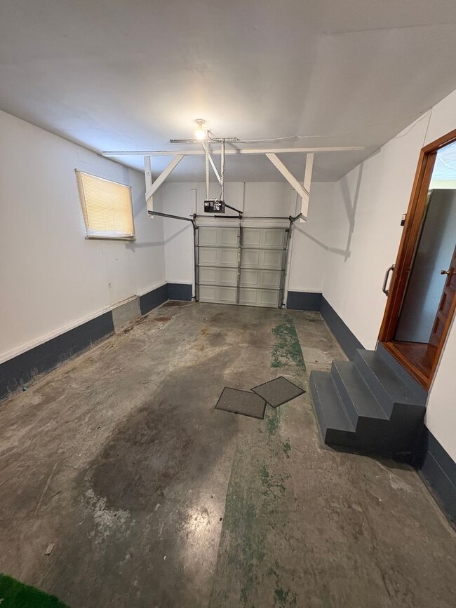 Building Photo - Two Bedroom Home in Corbin, KY