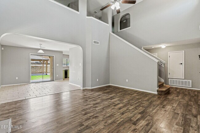 Building Photo - 14260 Bluesky Point Ct