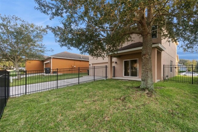 Building Photo - 1030 Bending Oak Trail