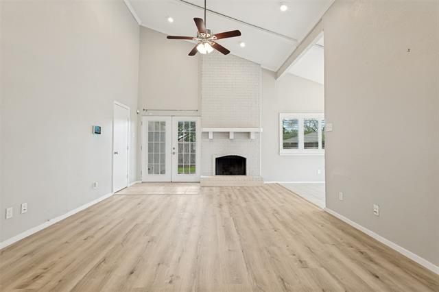 Building Photo - 2117 Oak Brook Dr