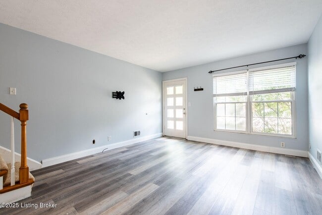 Building Photo - 2159 Bonnycastle Ave