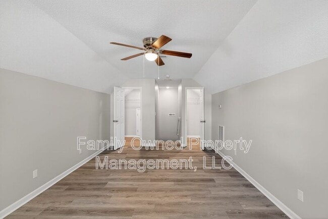 Building Photo - 123 Thousand Oaks Cir