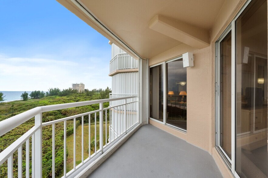 Building Photo - 3870 North Highway A1A-SI FL6-ID1537502P
