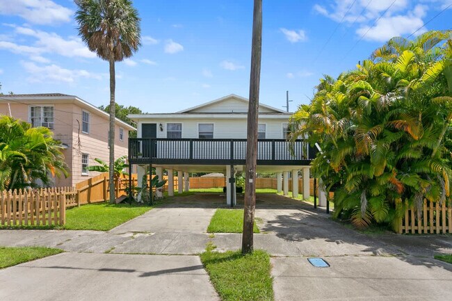 Building Photo - 2401 Gordon St