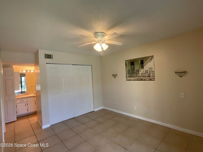 Building Photo - 435 Catamaran Dr