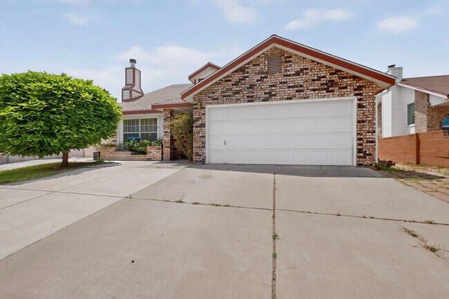 Building Photo - 7817 Sunrose Dr NW