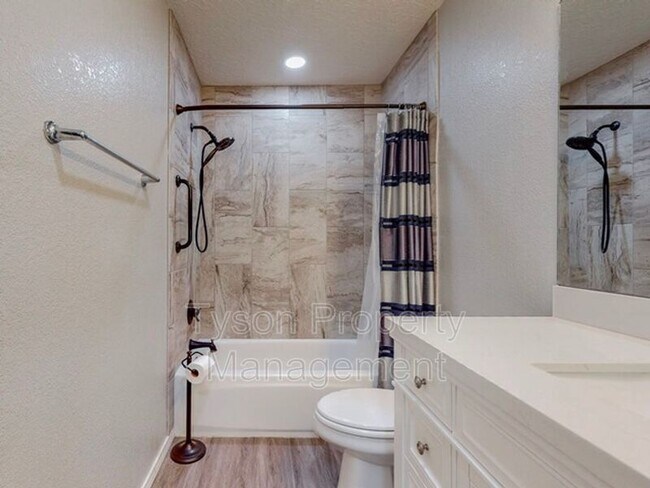 Building Photo - 8705 Silvercrest Ct NW
