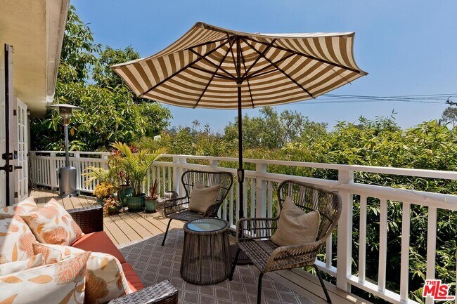 Building Photo - 5966 Graciosa Dr