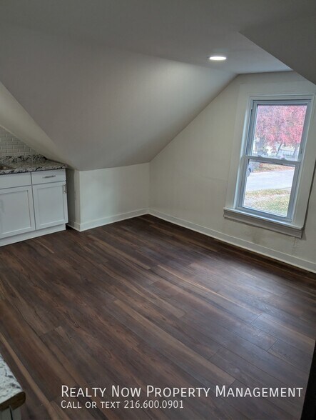 Building Photo - 7501 Berry Ave