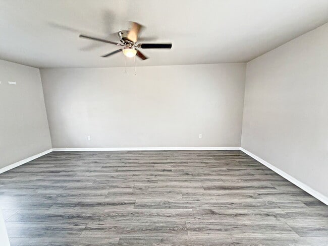 Building Photo - 232 Cornell Ave