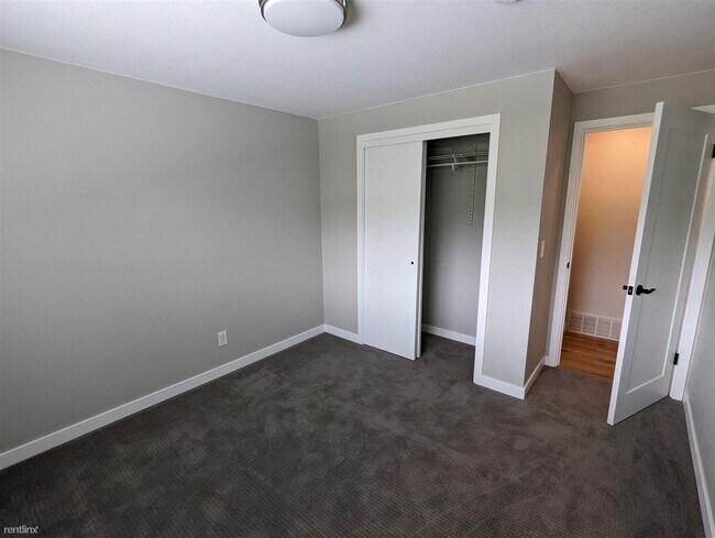 Building Photo - 4 br, 2 bath House - 610 Maywood Lane