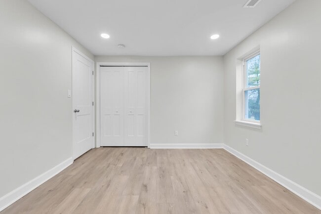 Building Photo - Fully Remodeled 4-Bedroom Home in Southern Lehigh School District