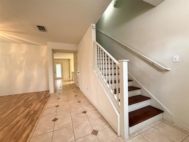 Building Photo - 12940 Dionysus Dr