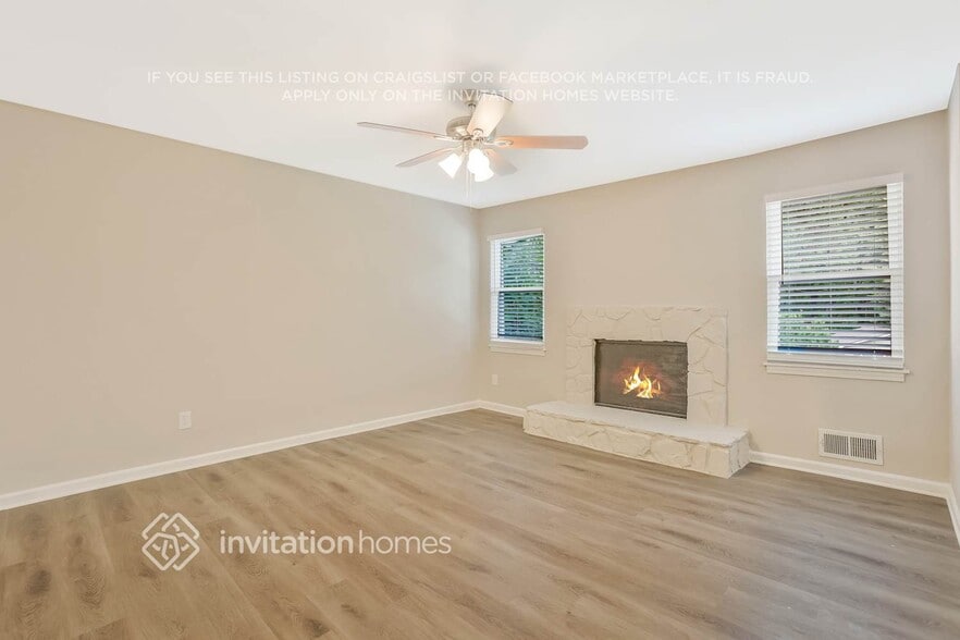 Building Photo - 6056 Dana Dr NW