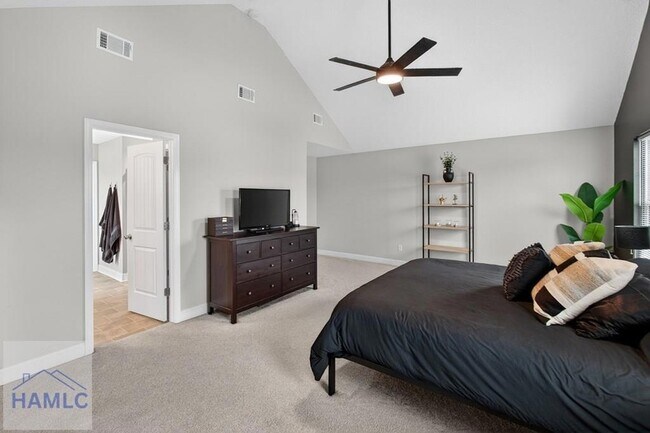 Building Photo - 245 Alcott Cir