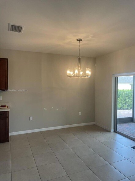 Building Photo - 10817 Marble Brook Blvd
