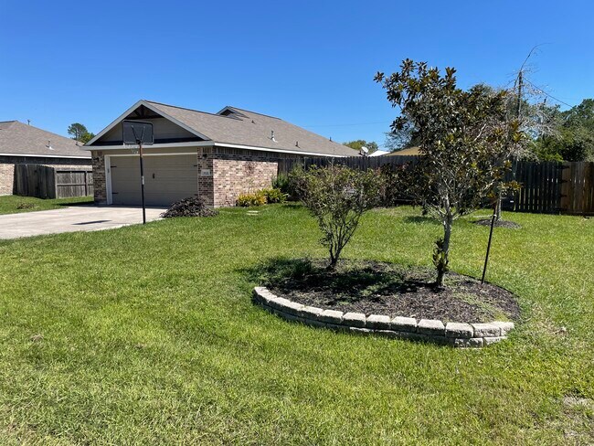 Building Photo - 6122 Stoney Brook Dr