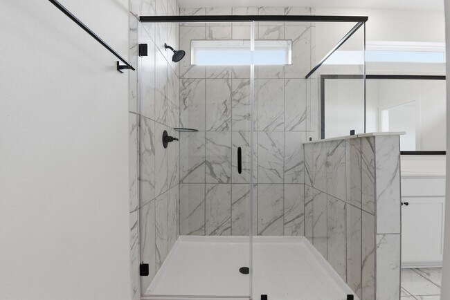 Building Photo - 15155 Colorado Bnd Pk Dr