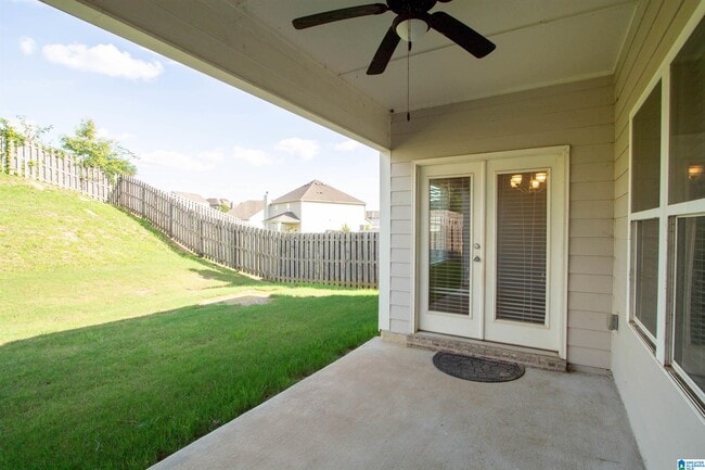 Building Photo - 1068 Aronimink Dr