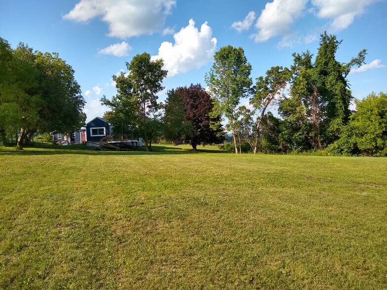 Building Photo - 117 Higrove Ln