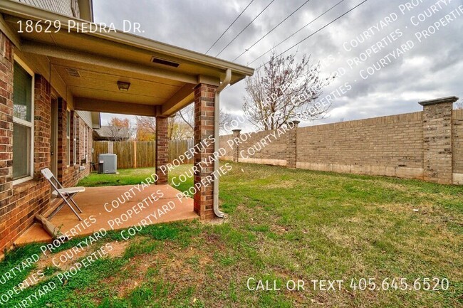 Building Photo - Deer Creek Schools