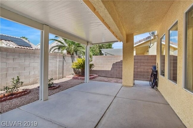 Building Photo - Single Story Townhome in Mountain Gate Community COMING SOON!