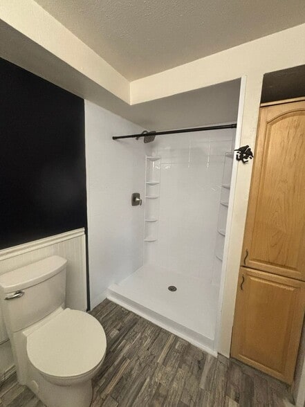 Building Photo - 803 9th Ave NW