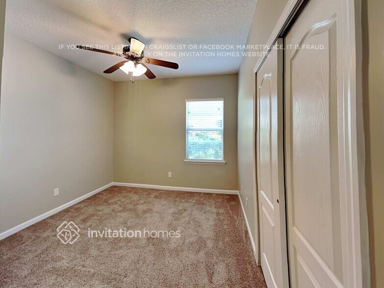 Building Photo - 137 Tollerton Avenue