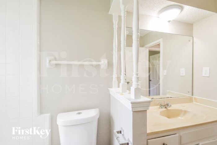 Building Photo - 4475 Grinstead Cove