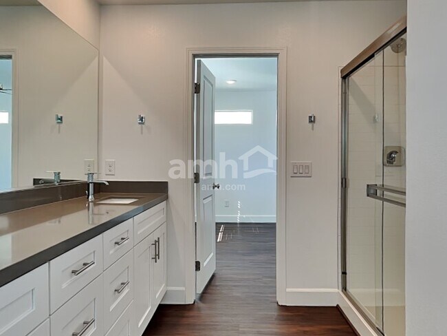 Building Photo - 2737 Fierce Star Ave