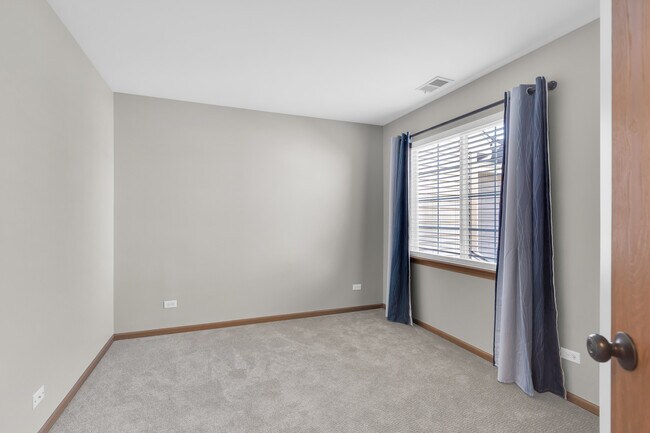 Building Photo - 239 Camel Bend Ct