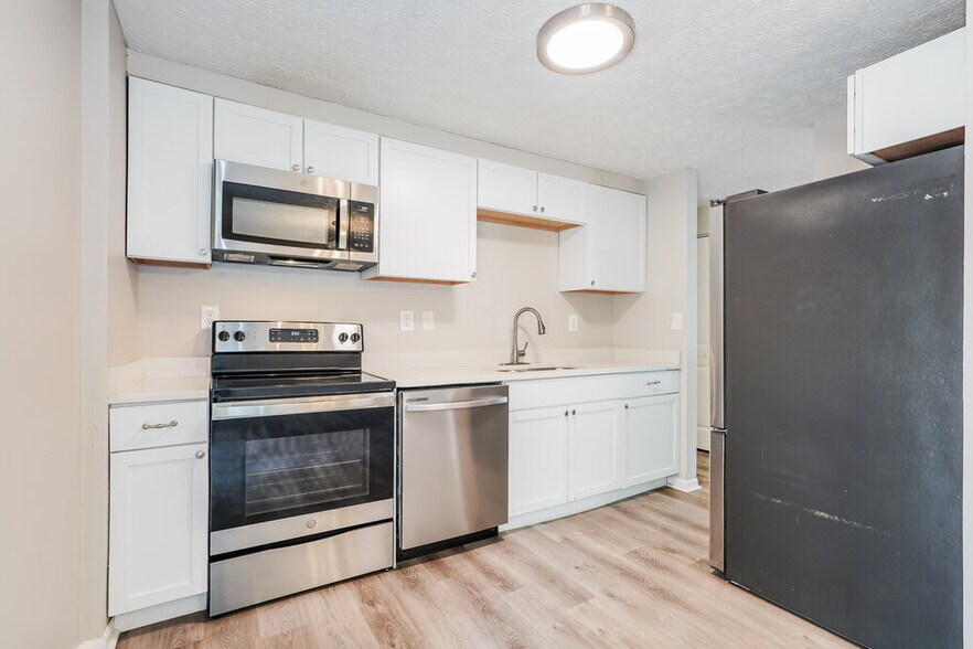 Building Photo - 6978 Britwell Ln