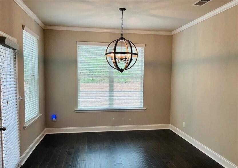 Building Photo - 6005 Arbor Knoll Pl