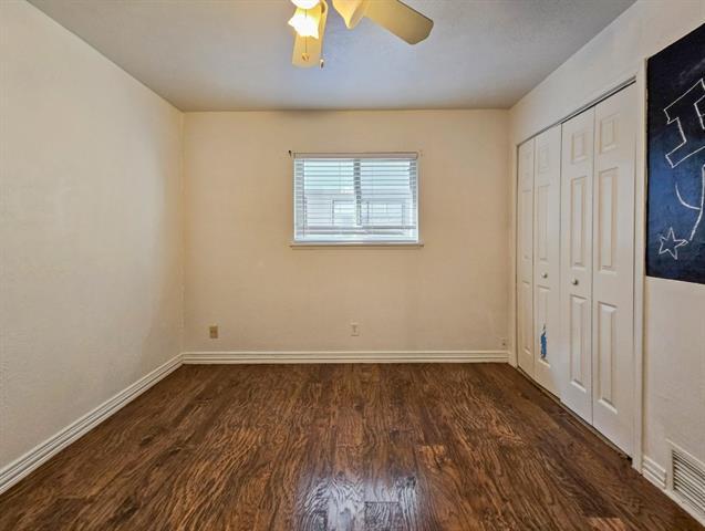 Building Photo - 7306 Oakmore Dr