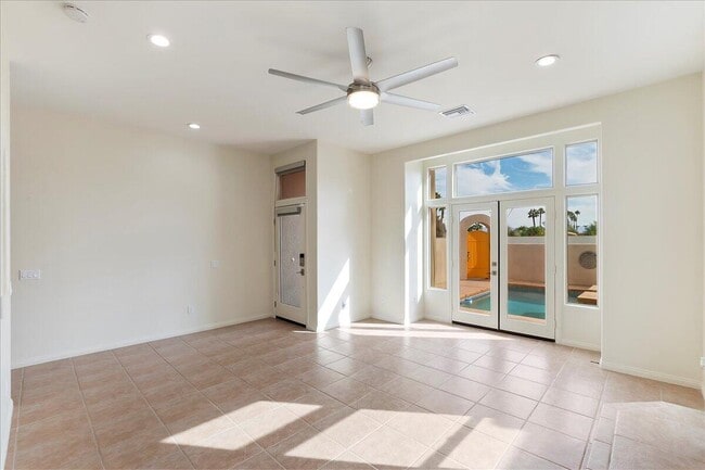 Building Photo - 51315 Cll Kalima