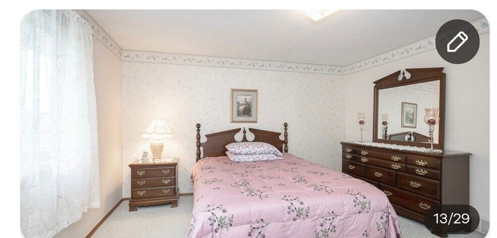 Building Photo - 2324 Coventry Dr