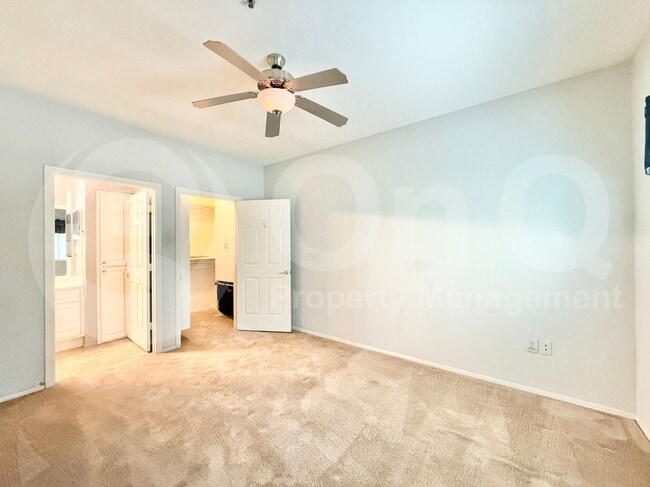 Building Photo - 11375 E Sahuaro Dr