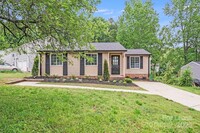 Building Photo - 5001 Forest Mountain Ct